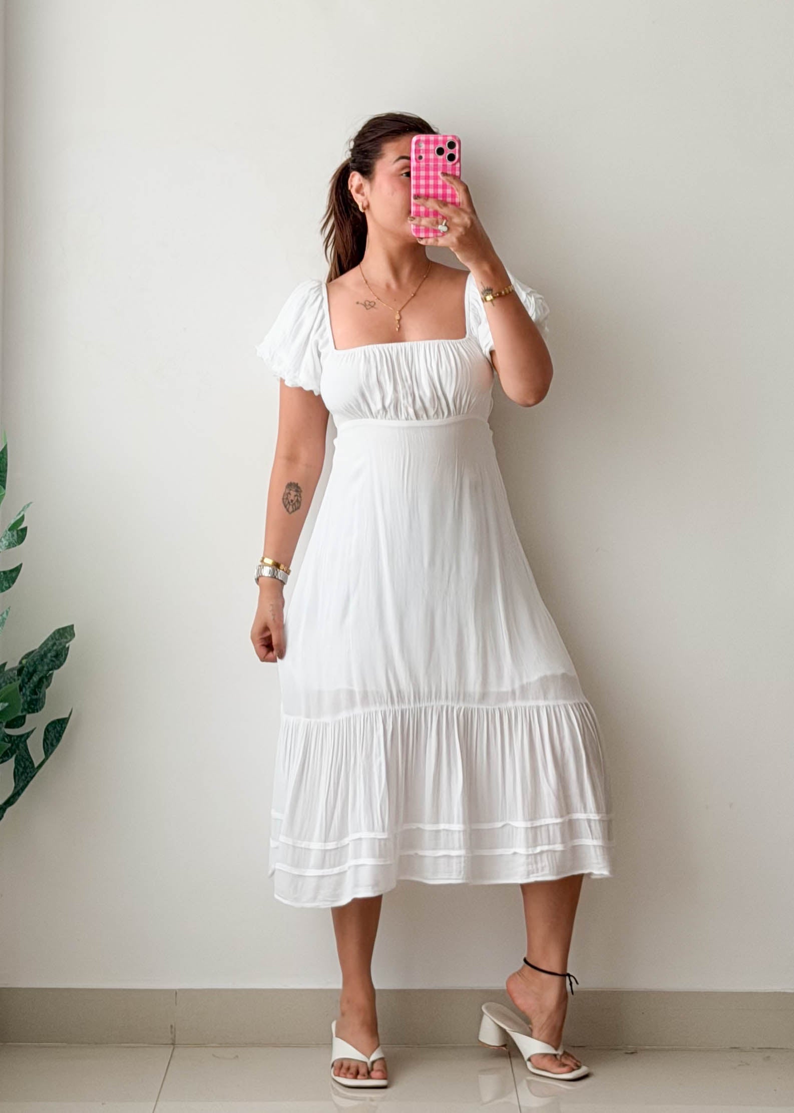 Size S-M White Puff Sleeve Midi Dress