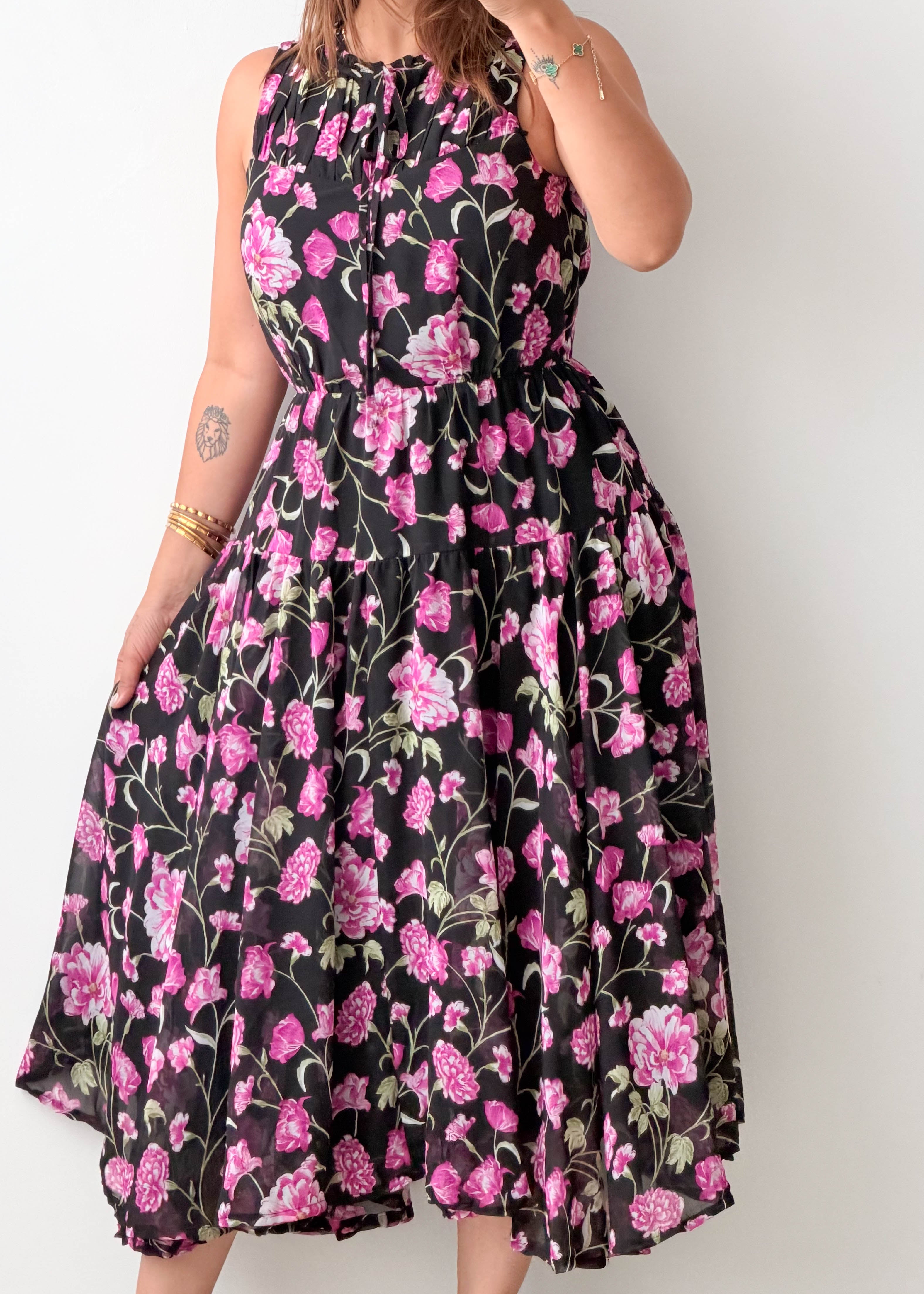 Size S-M Black Floral Midi Dress