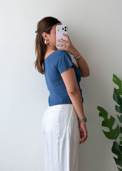 Size M-L, Blue Button Ribbed Top