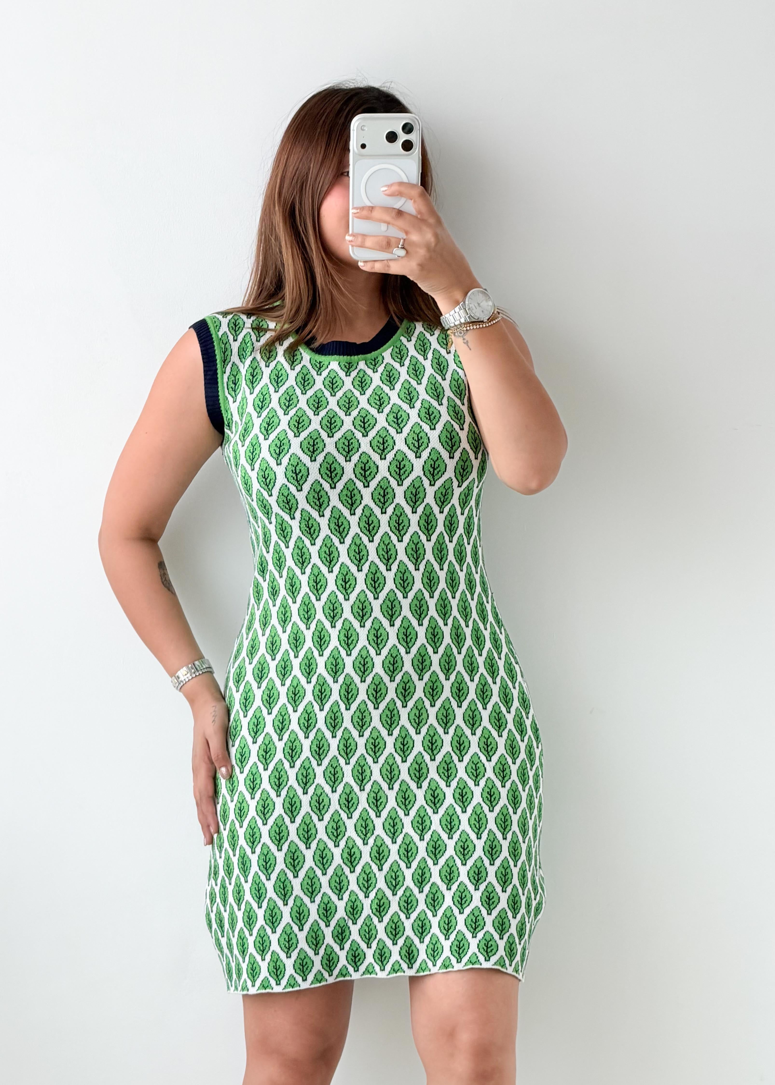 Size M-L Green Geometric Knit Mini Dress