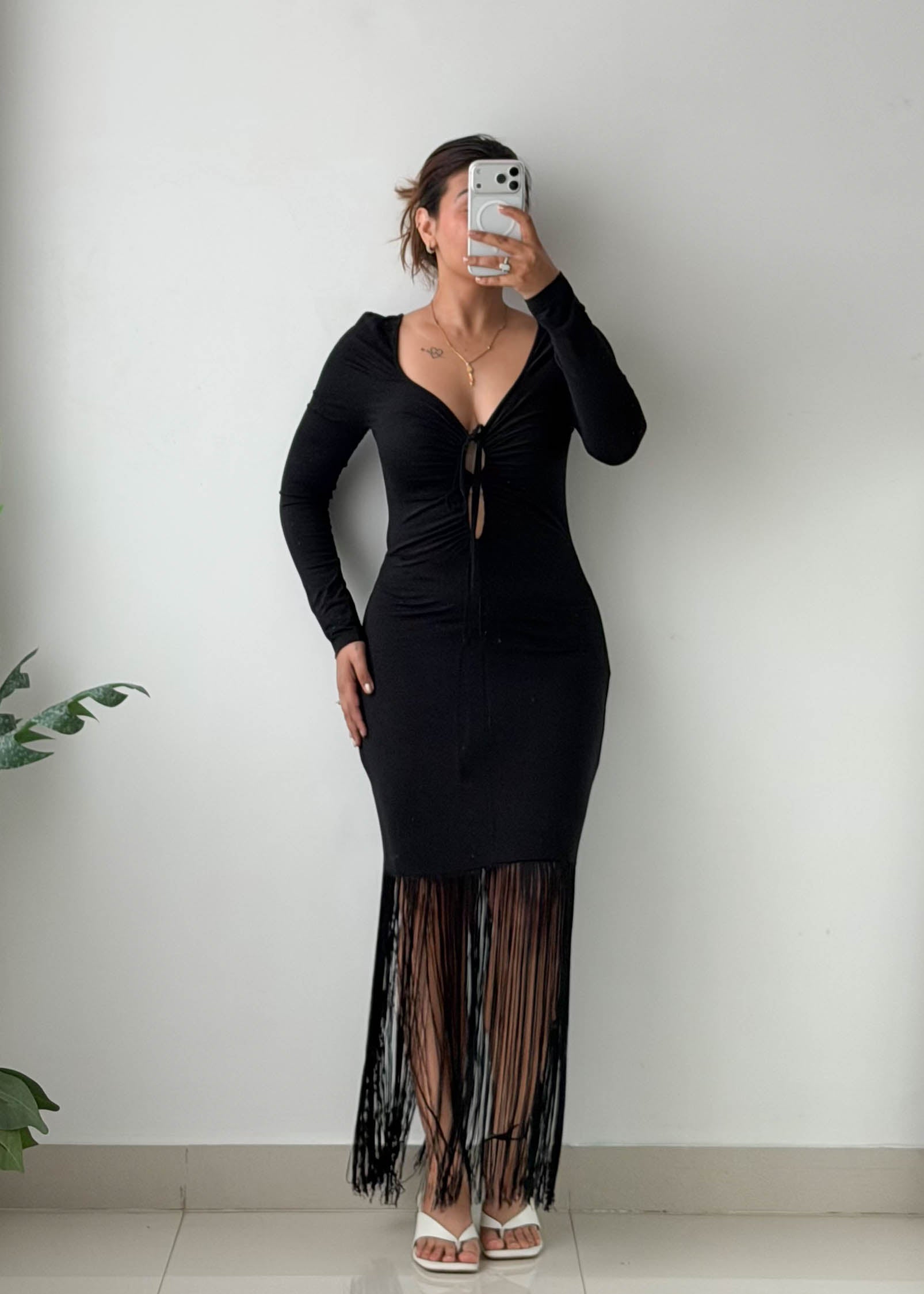 Size M-L Black Fringe Hem Bodycon Maxi Dress