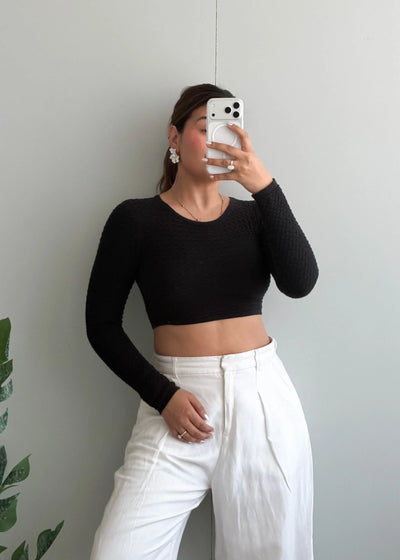 Size XS-S, Black Long Sleeve Crop Top - Closet by Payal