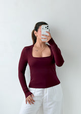 Size M-L Burgundy Square Neck Top
