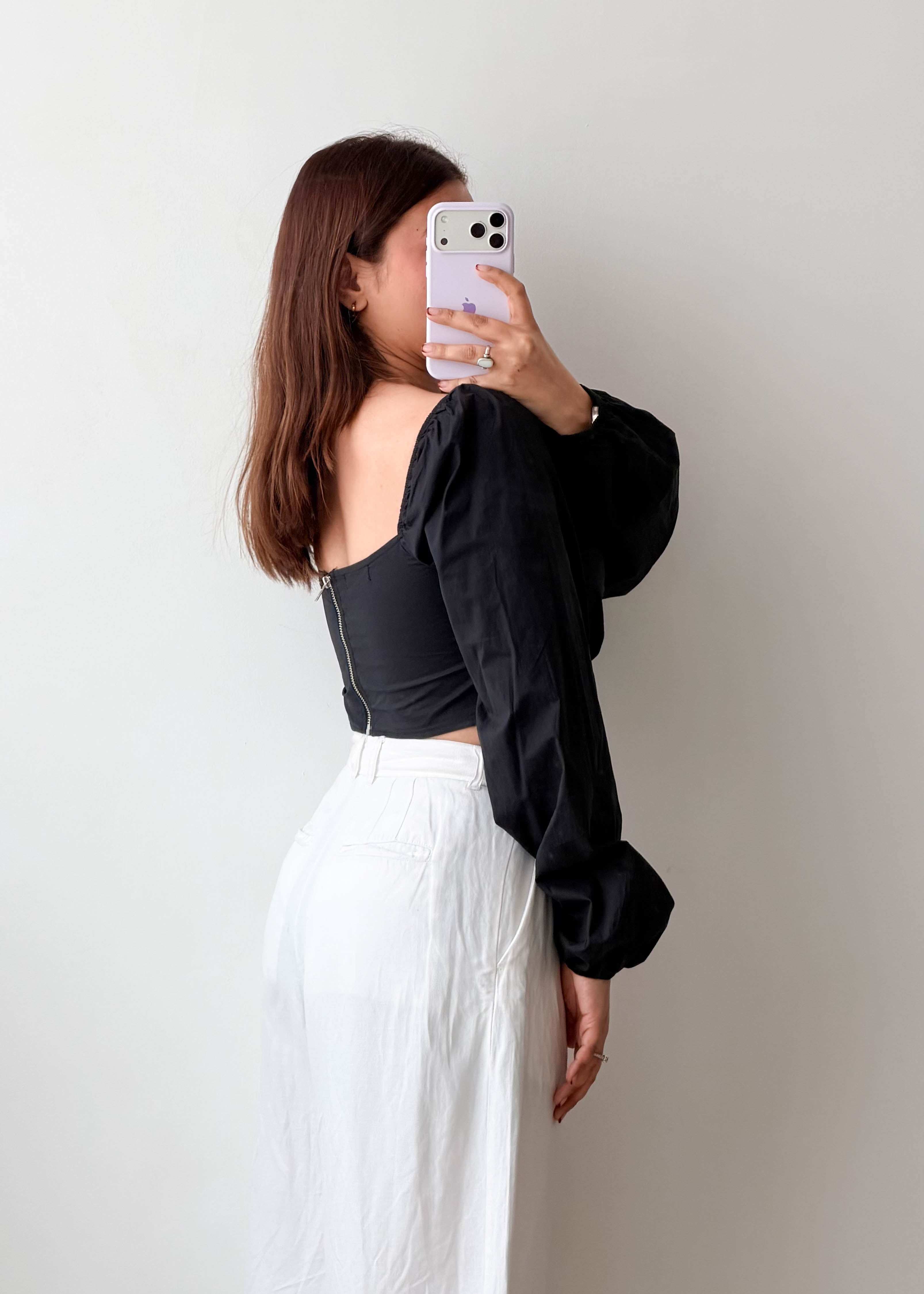 Size M Black Ruched Puff Sleeve Crop Top