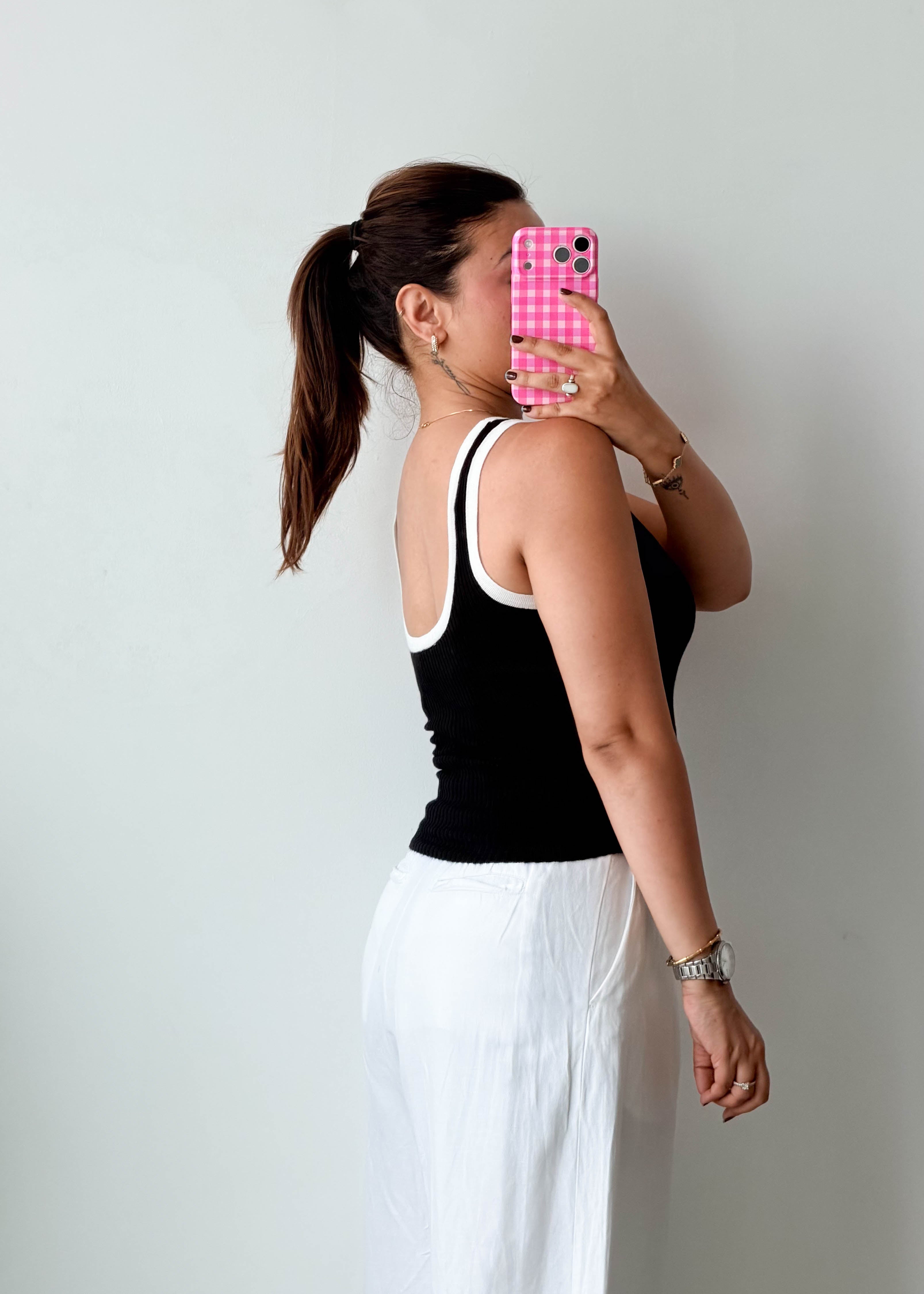 Size S-M Black Contrast Trim Tank Top