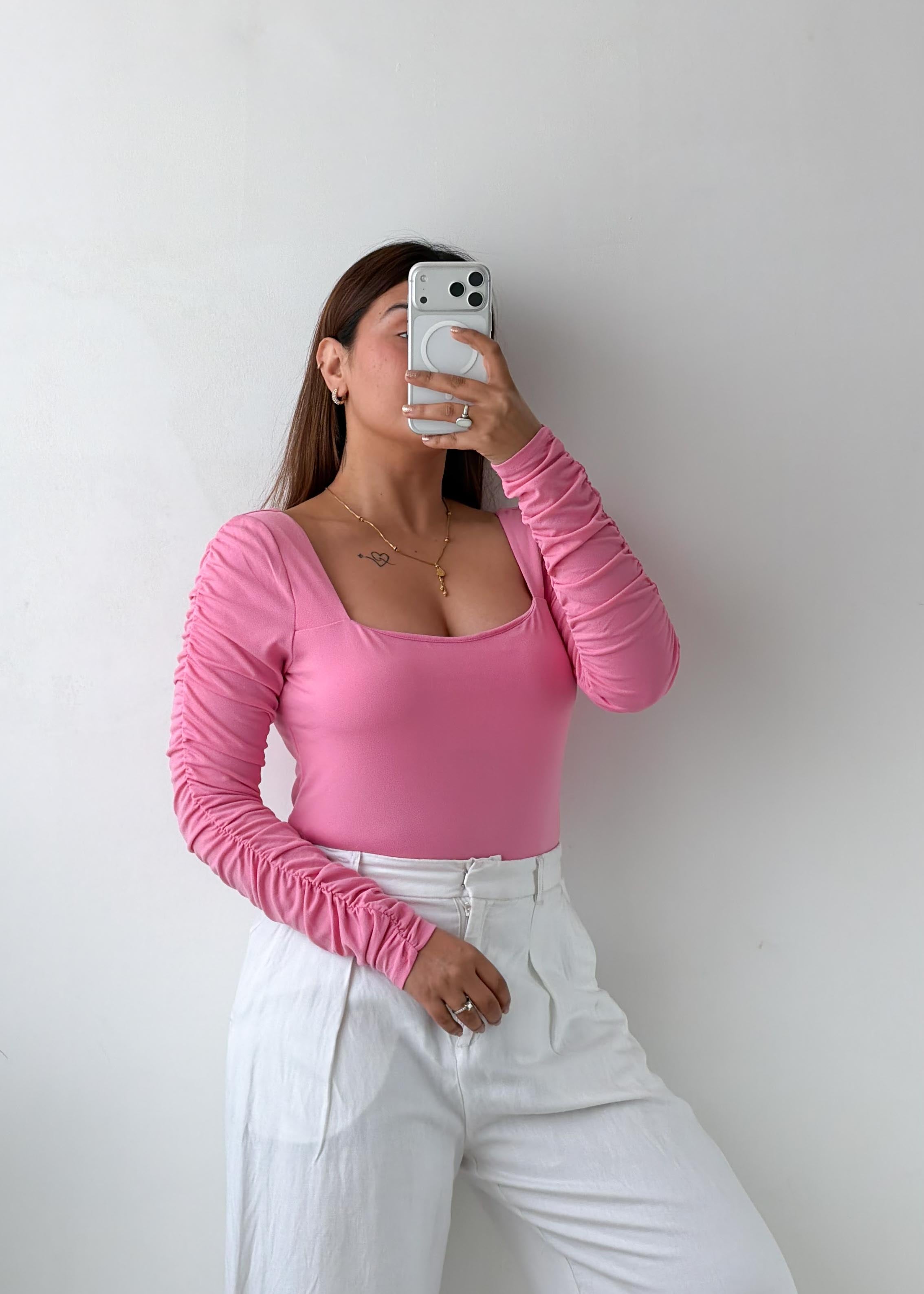 Size M-L Pink Square Neck Long Sleeve Top