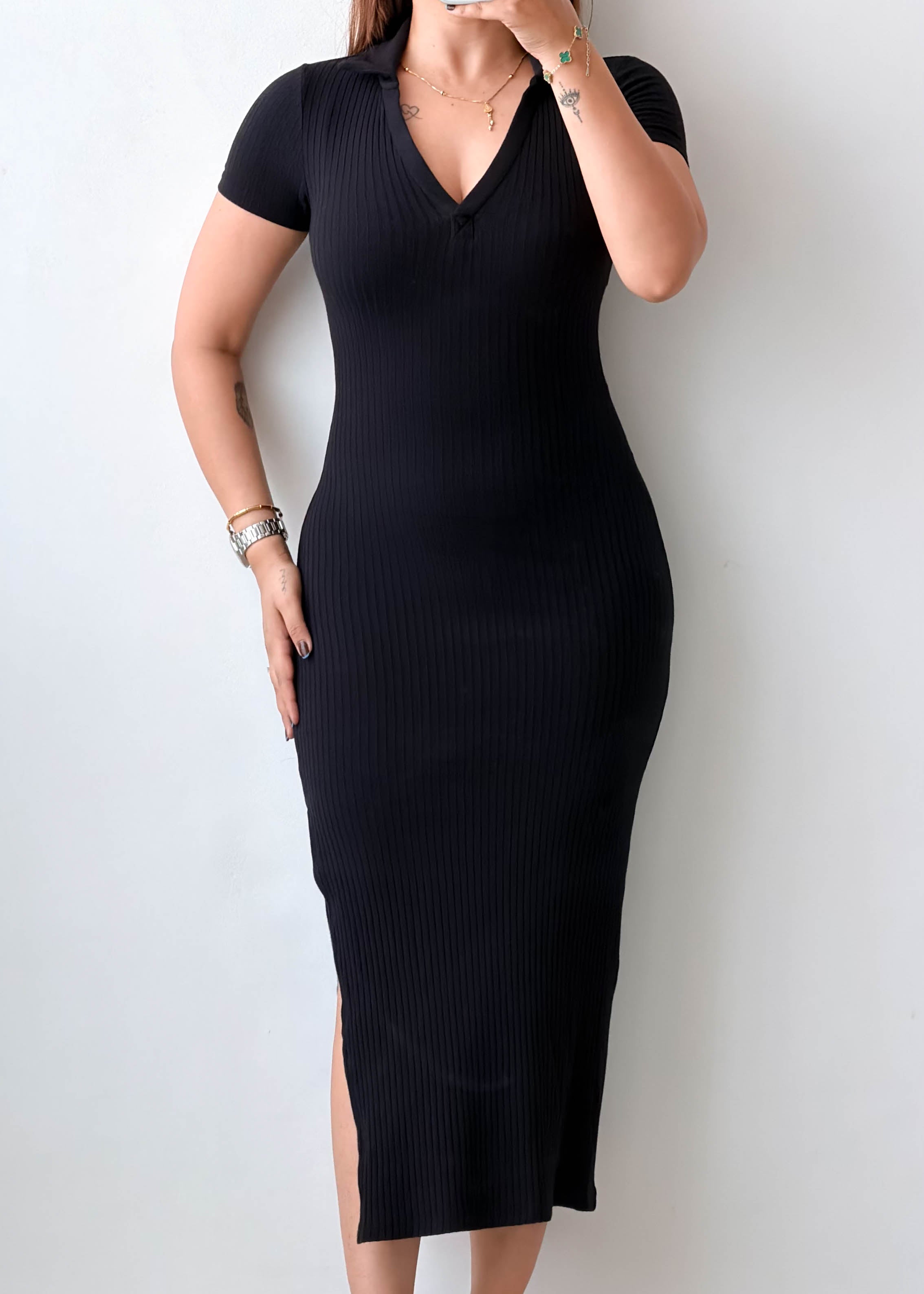 Size XS-S Black Collared Ribbed Midi Dress