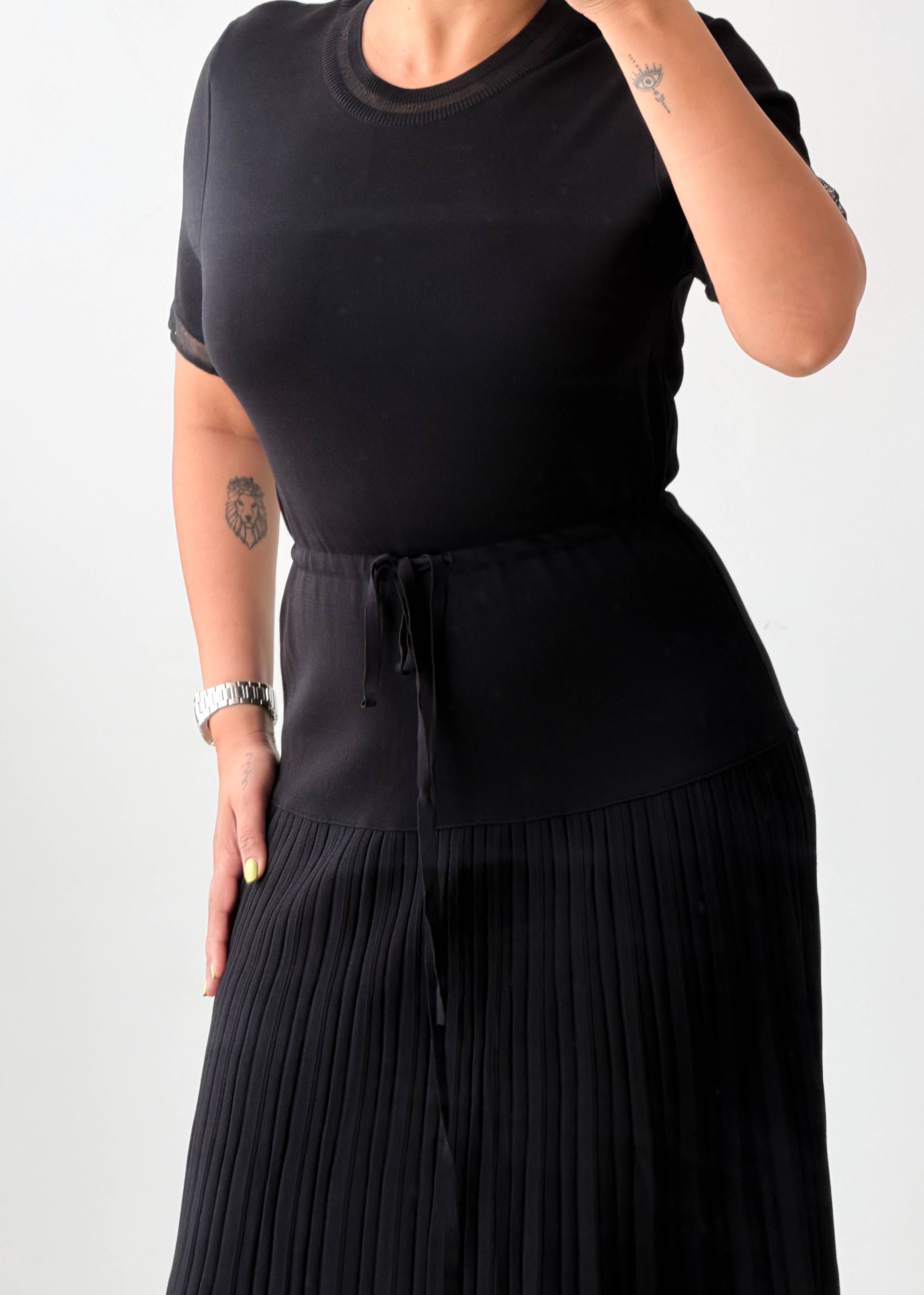Size S-M Black Pleated Knit Midi Dress