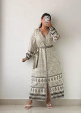 Size M-L Ivory Printed Belted Maxi Dress