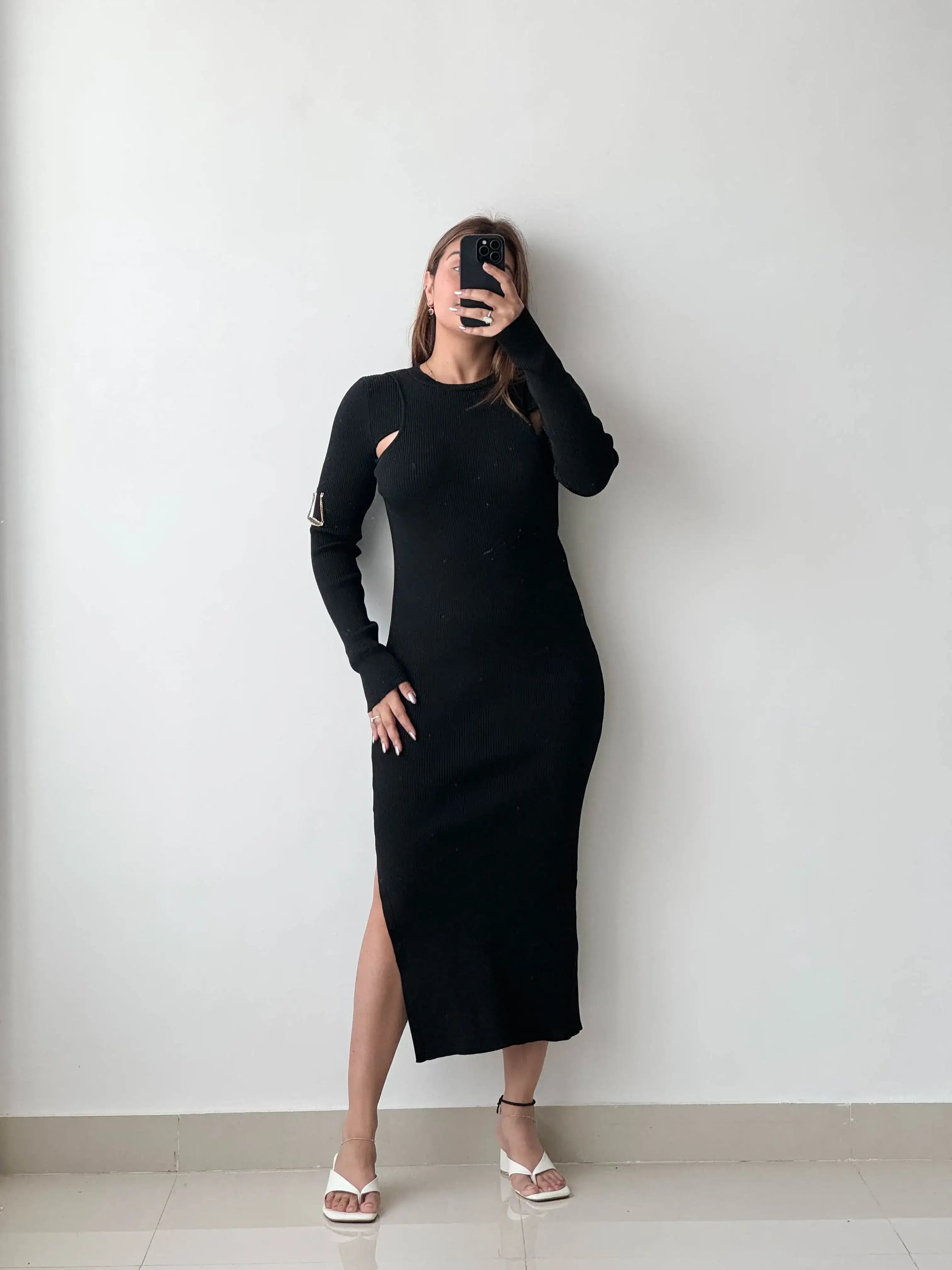 Size M-L, Black One Sleeve Cutout Midi Dress