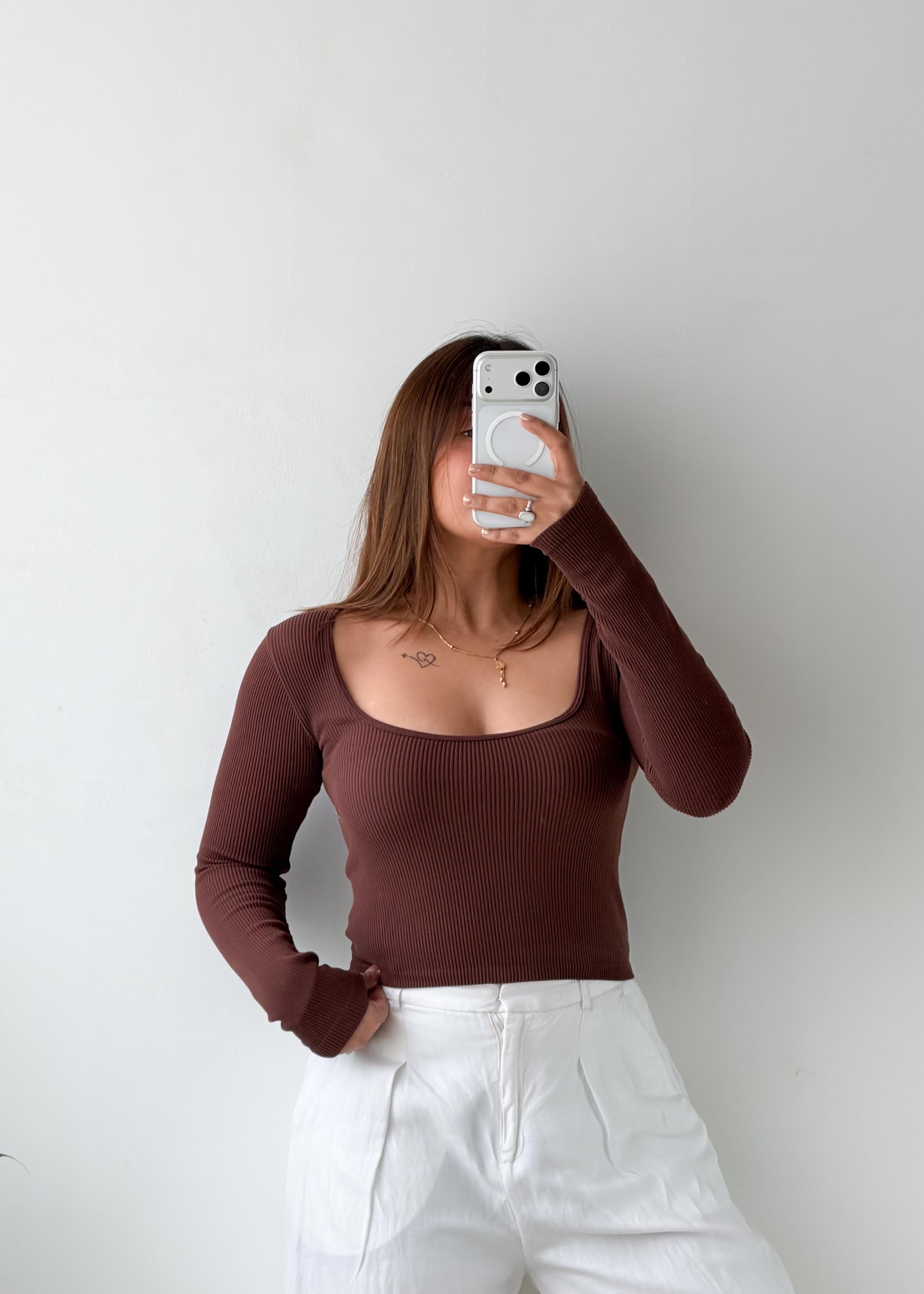 Size S-M Brown Square Neck Ribbed Top