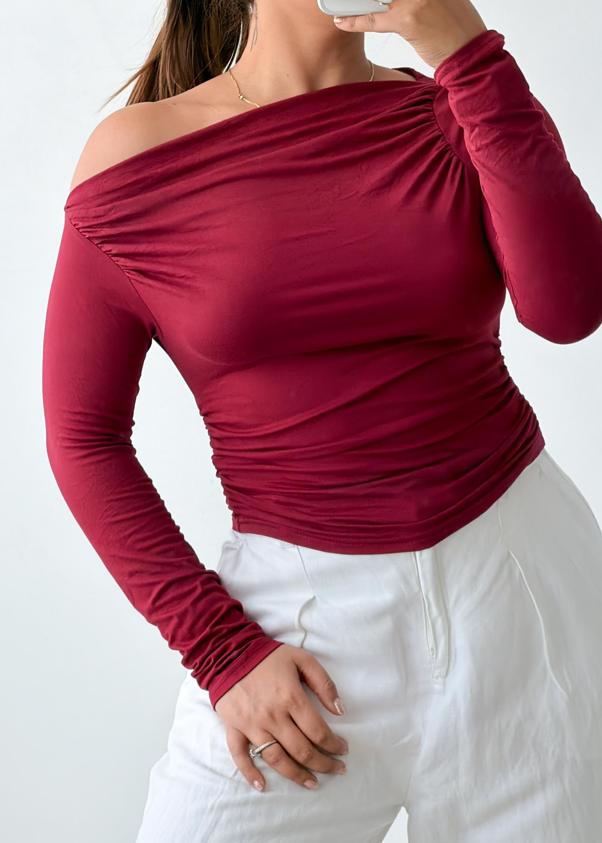 Size S-M Wine Off Shoulder Ruched Top
