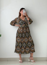 Size S-M Black Multicolor Paisley Print Midi Dress
