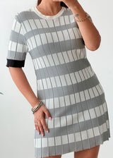 Size M-L Grey Check Knit Mini Dress
