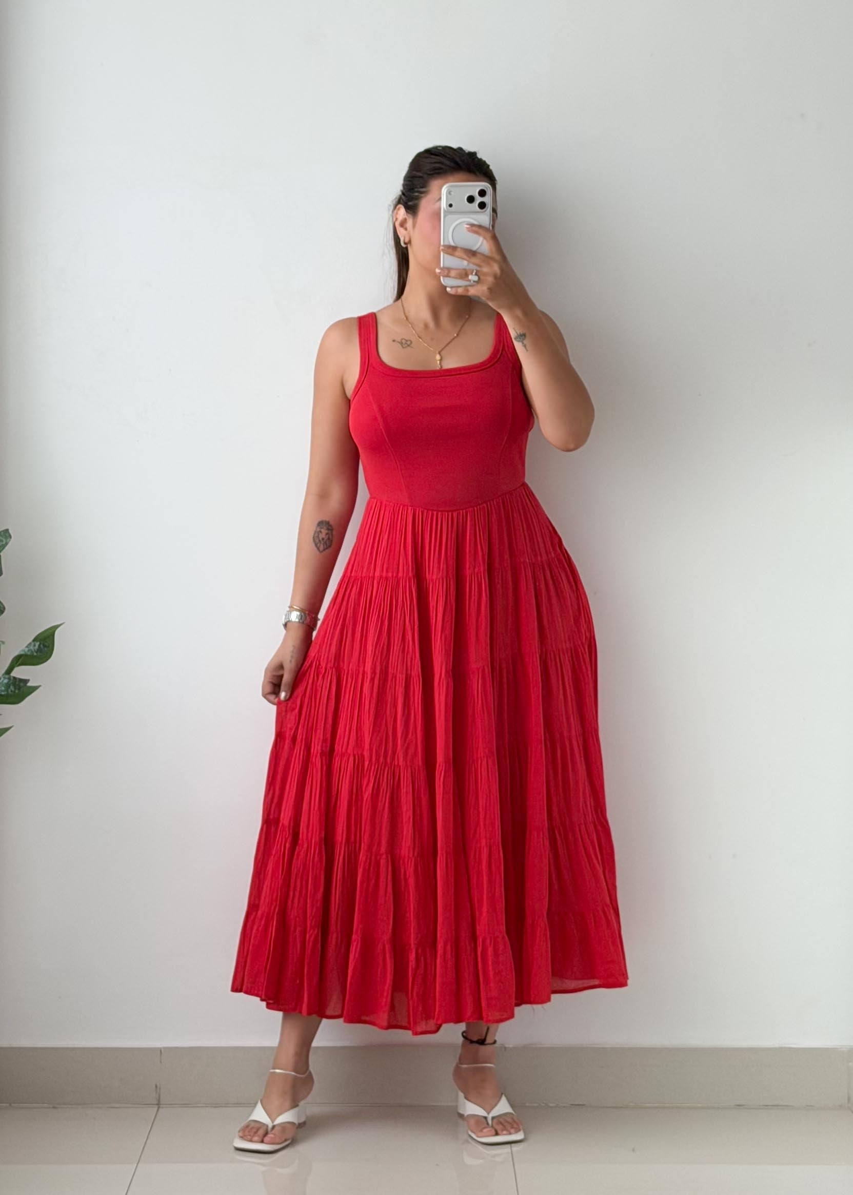Size M-L Red Tiered Cotton Maxi Dress