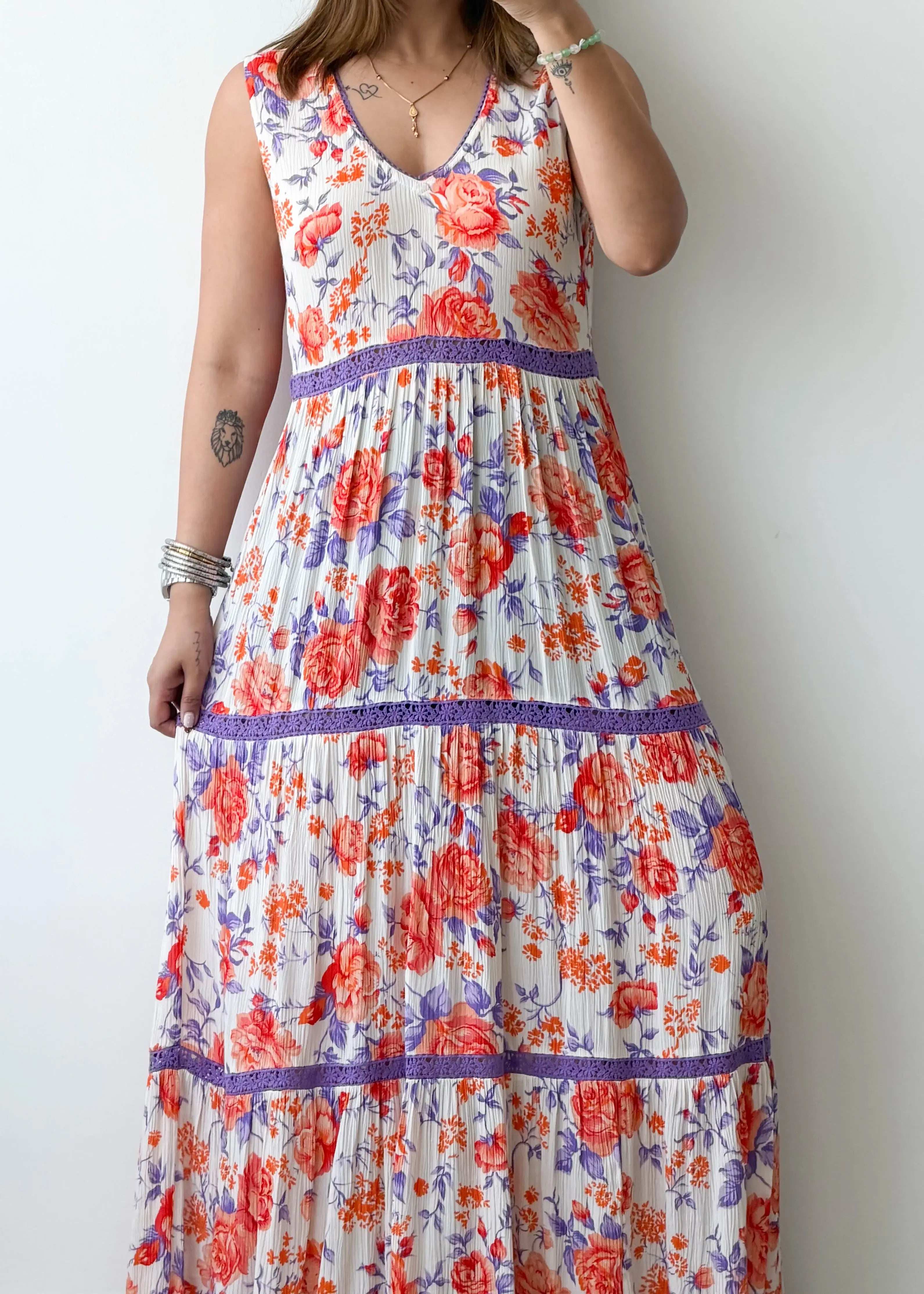 Size M-L, White Floral Tiered Maxi Dress