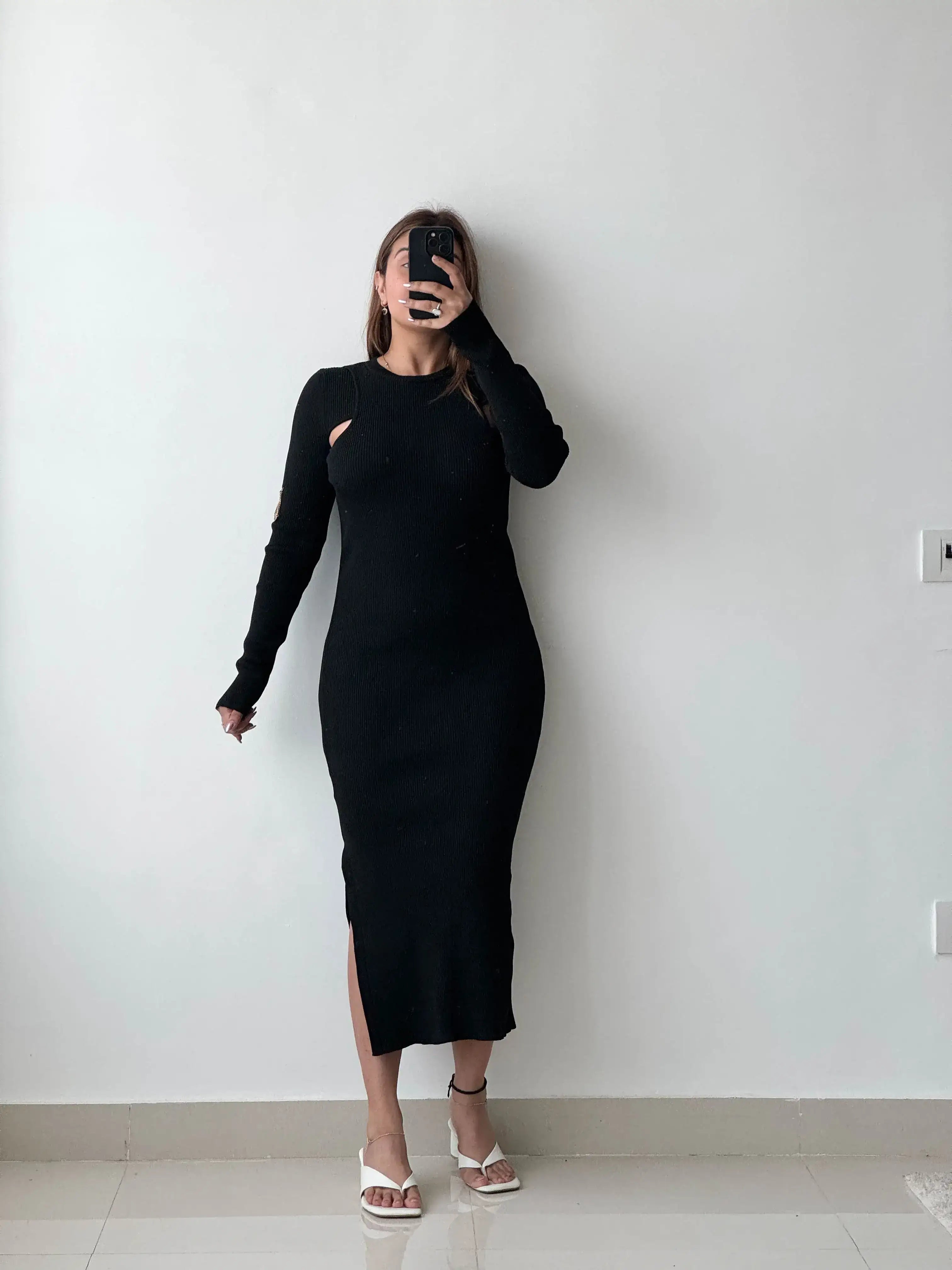 Size M-L, Black One Sleeve Cutout Midi Dress