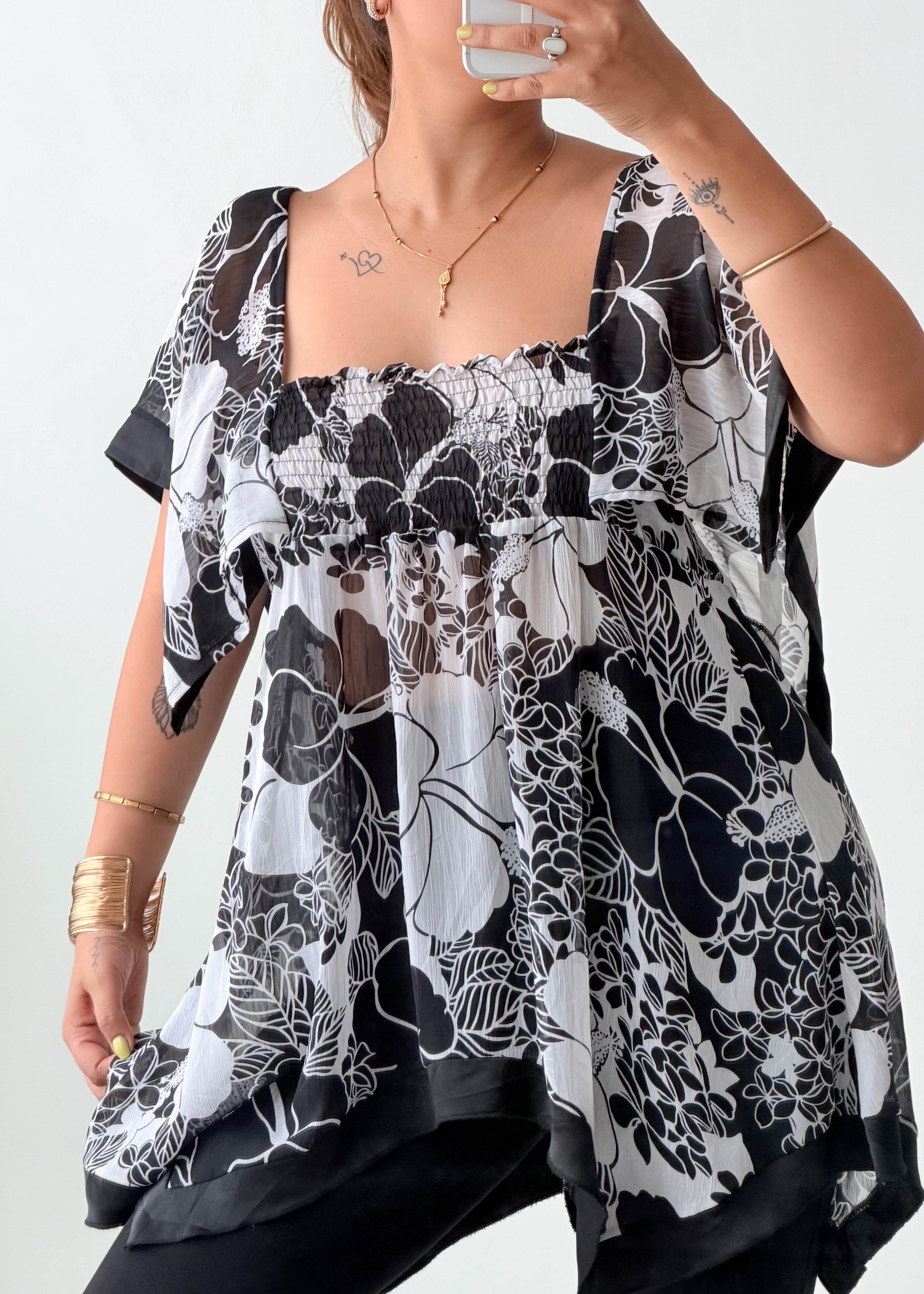Size L-XL Black Floral Kaftan Top