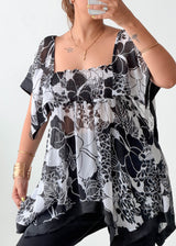 Size L-XL Black Floral Kaftan Top