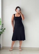 Size S-M Black Ribbed Flare Midi Dress