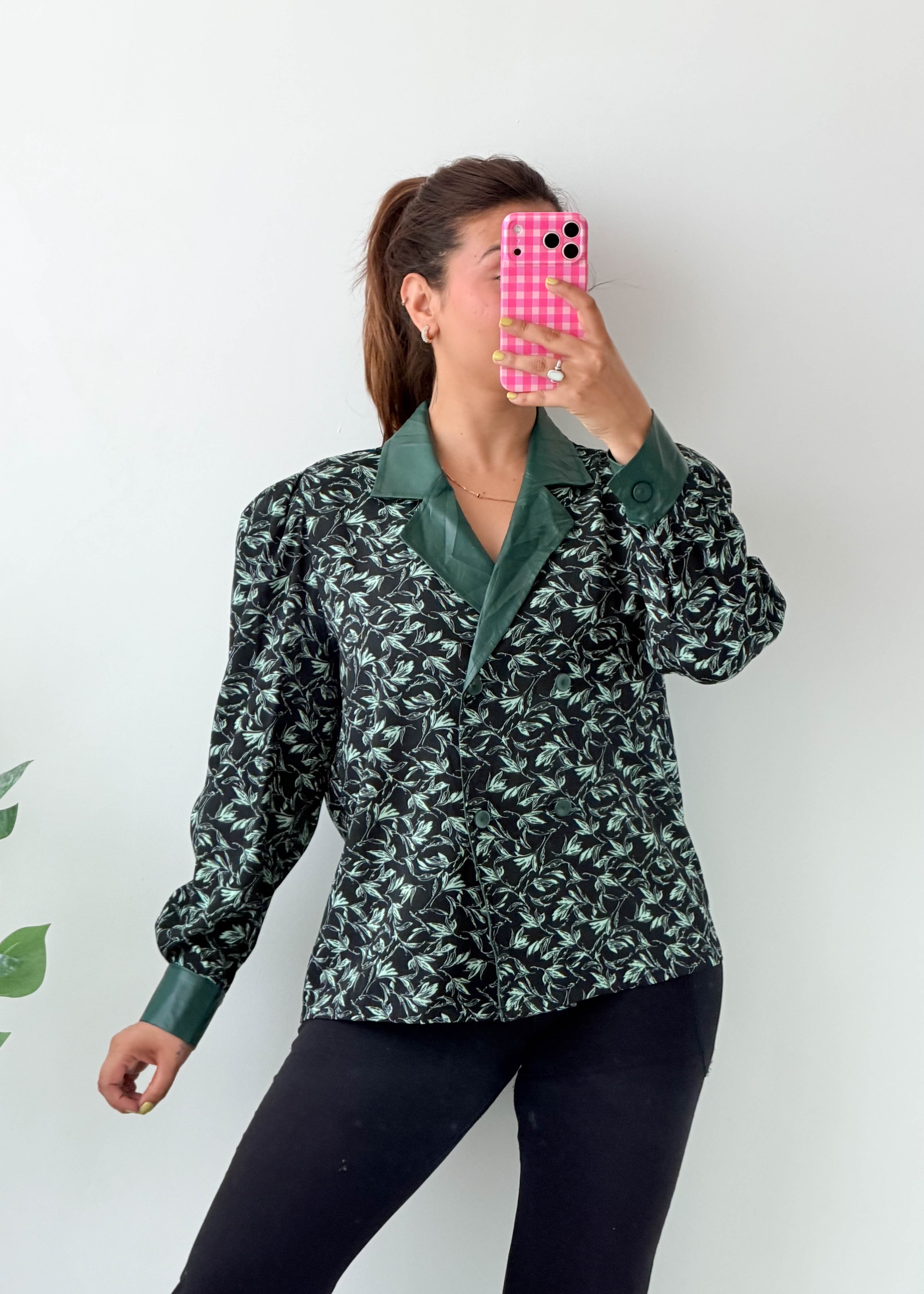 Size M-L Green Botanical Top