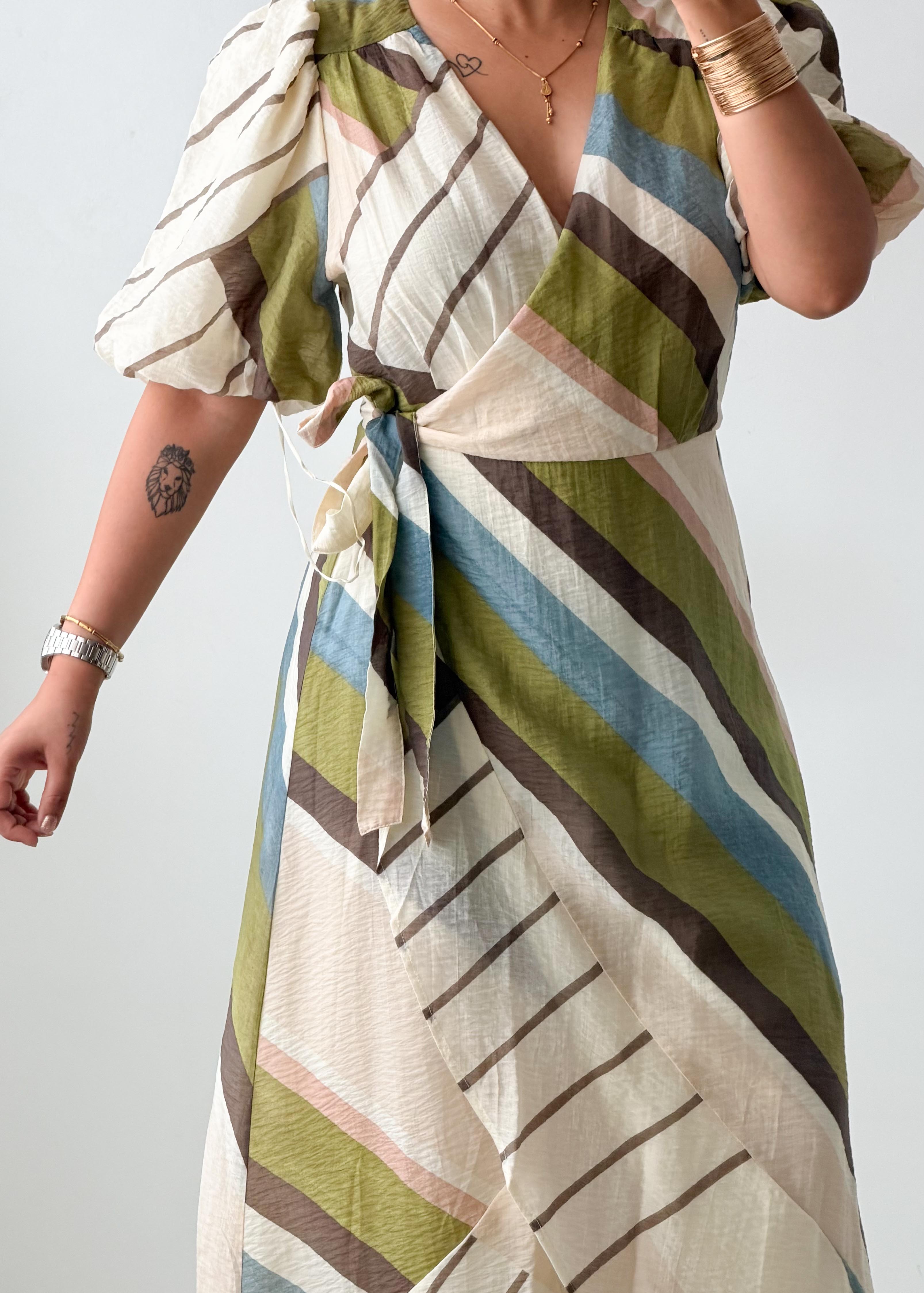 Size M-L Multicolor Stripe Wrap Maxi Dress