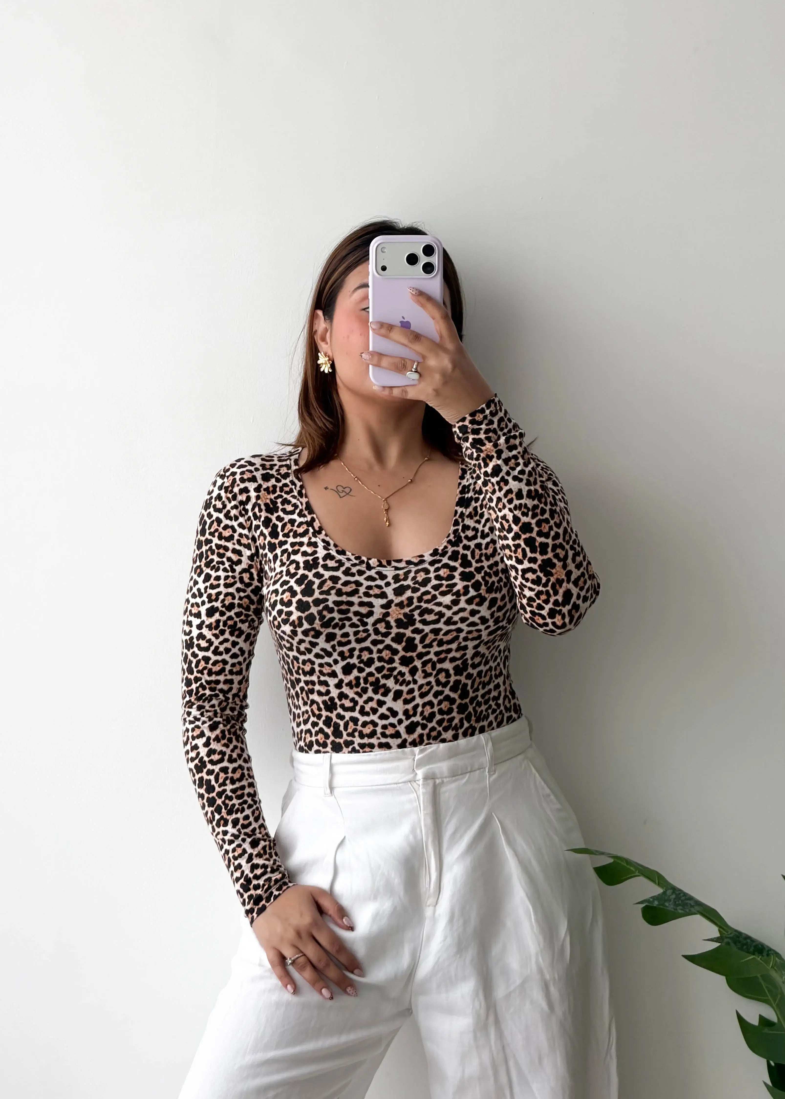 Size S-M, Leopard Print Scoop Neck Full Sleeve Bodysuit