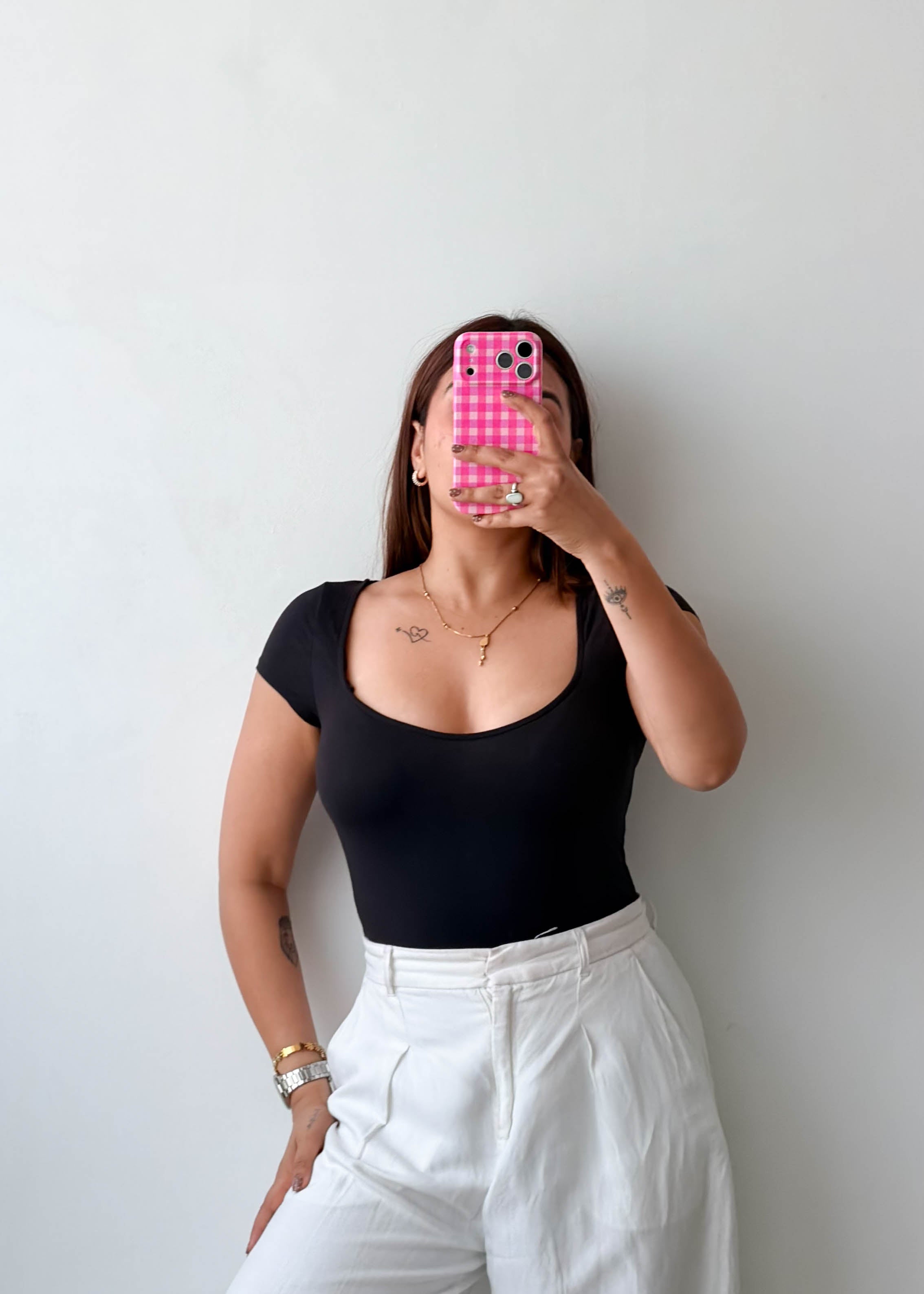 Size M Black Scoop Neck Bodysuit