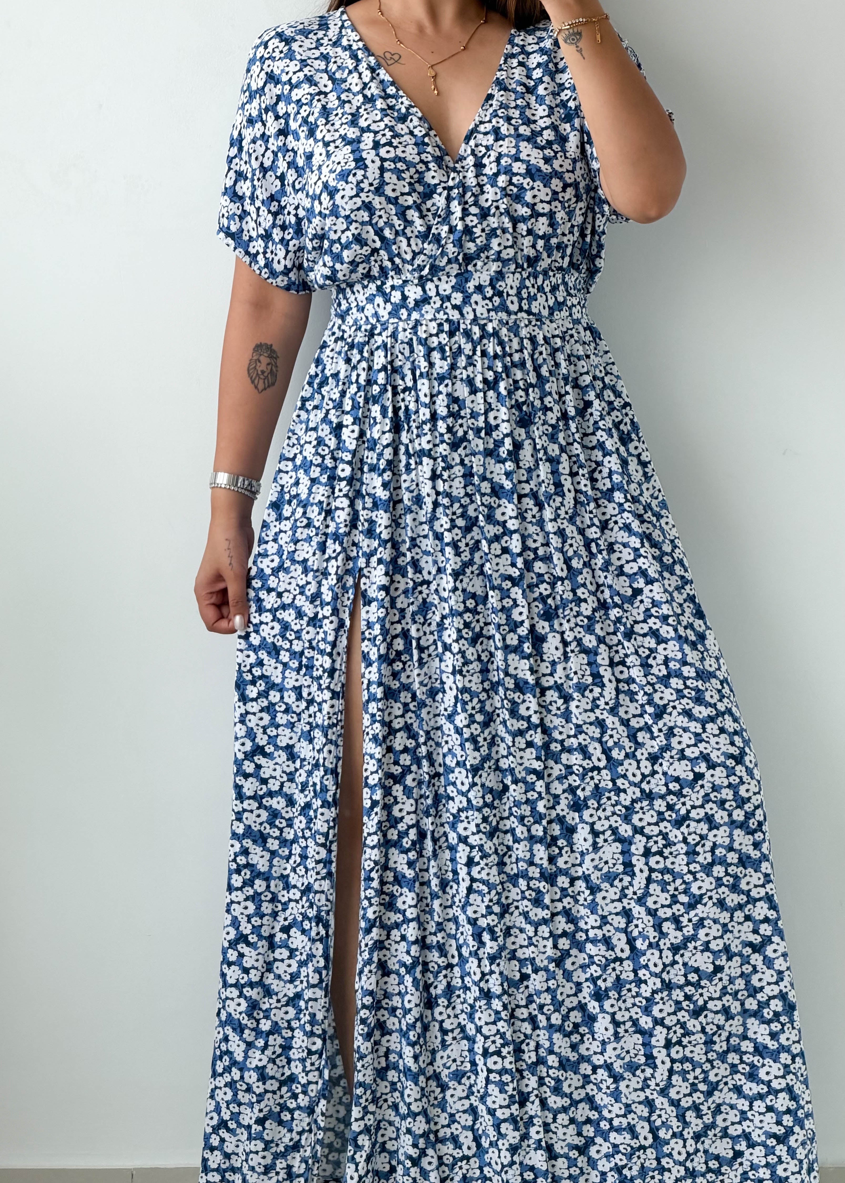 Size M-L Blue Floral Maxi Dress