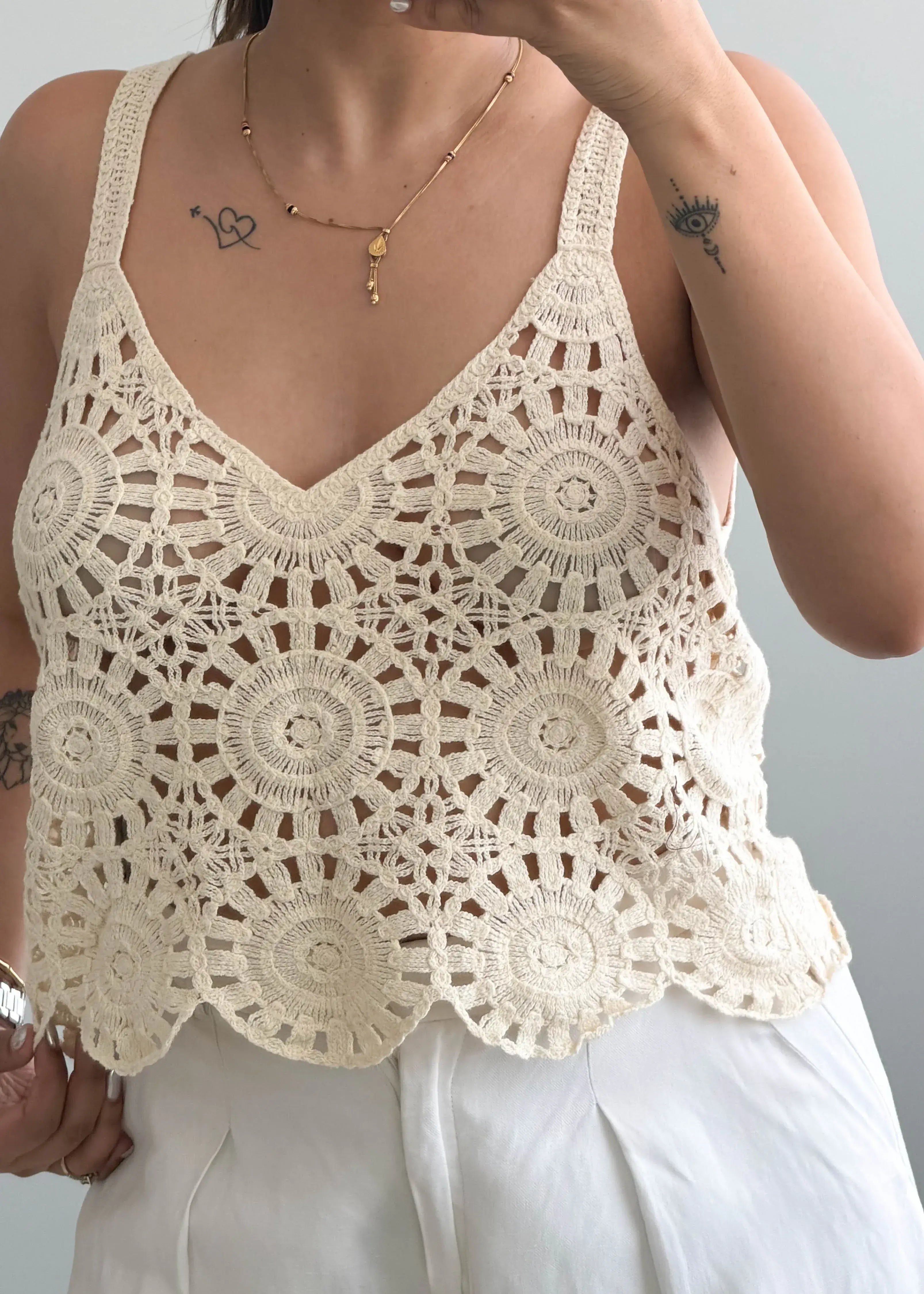 Size S-M, Cream Crochet Floral Tank Top - Closet by Payal