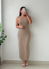 Size M-L Beige Ribbed Knit Maxi Dress
