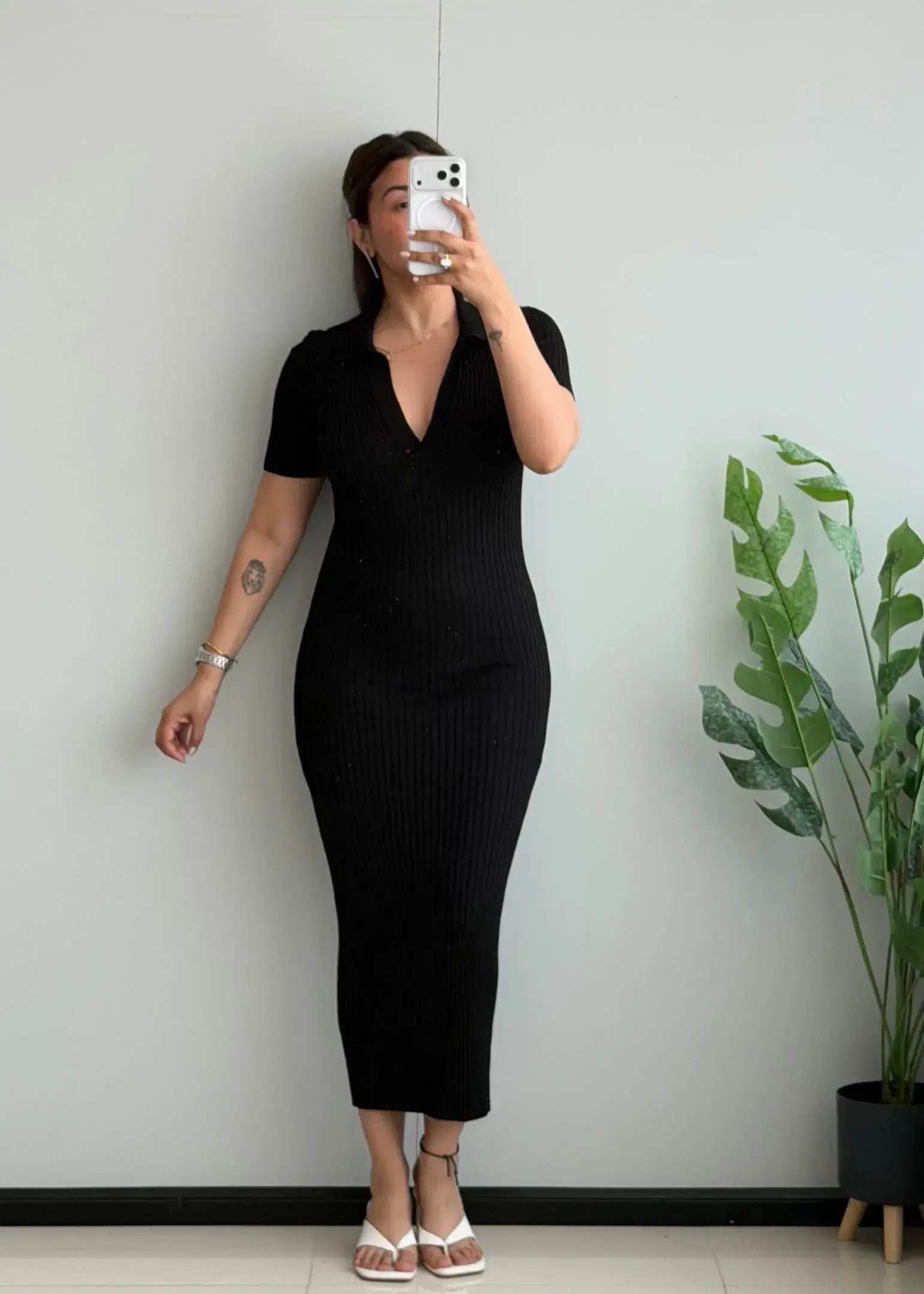 SIZE S-M, Black Ribbed V-Neck Midi Dress - Closet by Payal