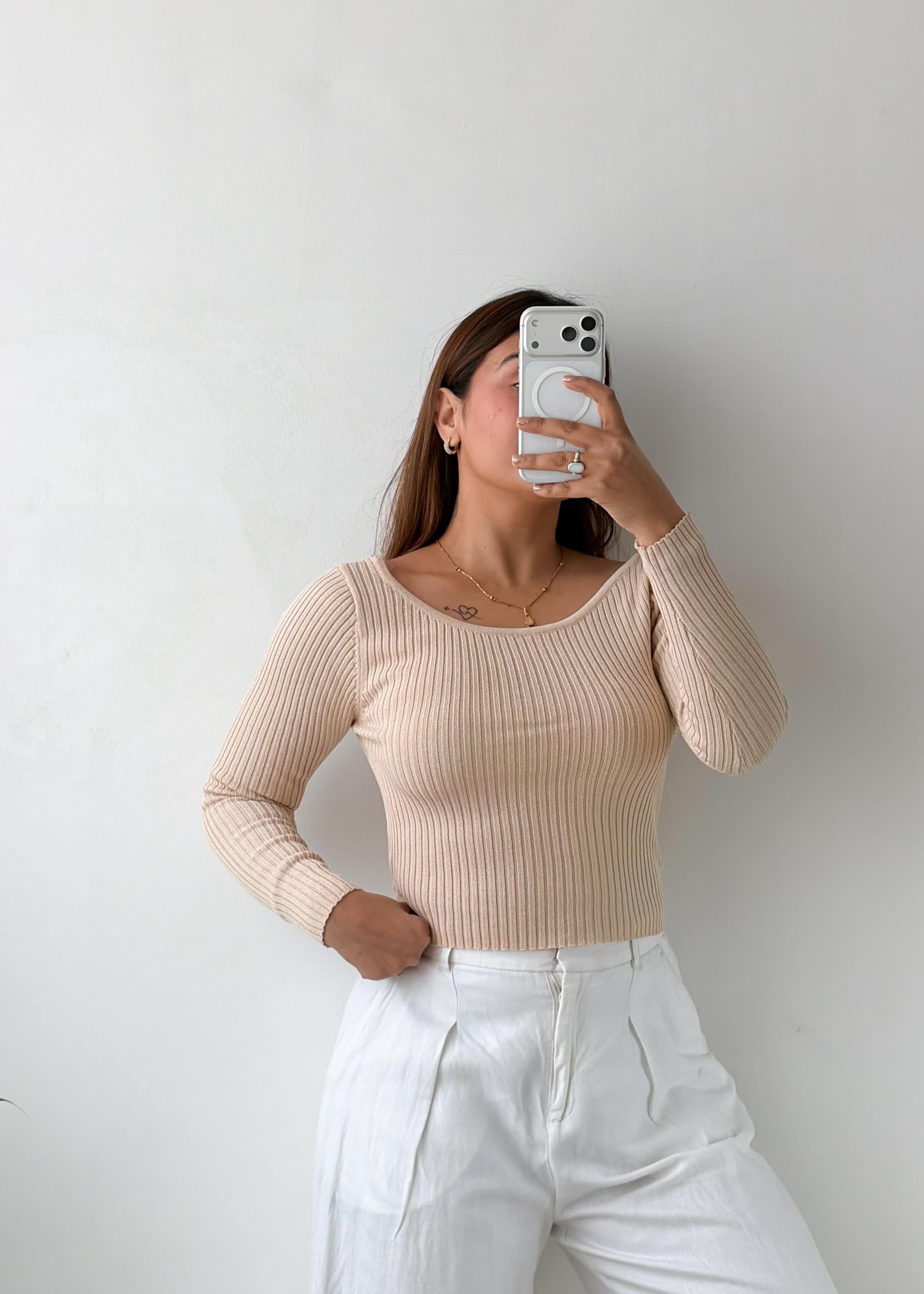 Size M-L Beige Open Back Ribbed Top
