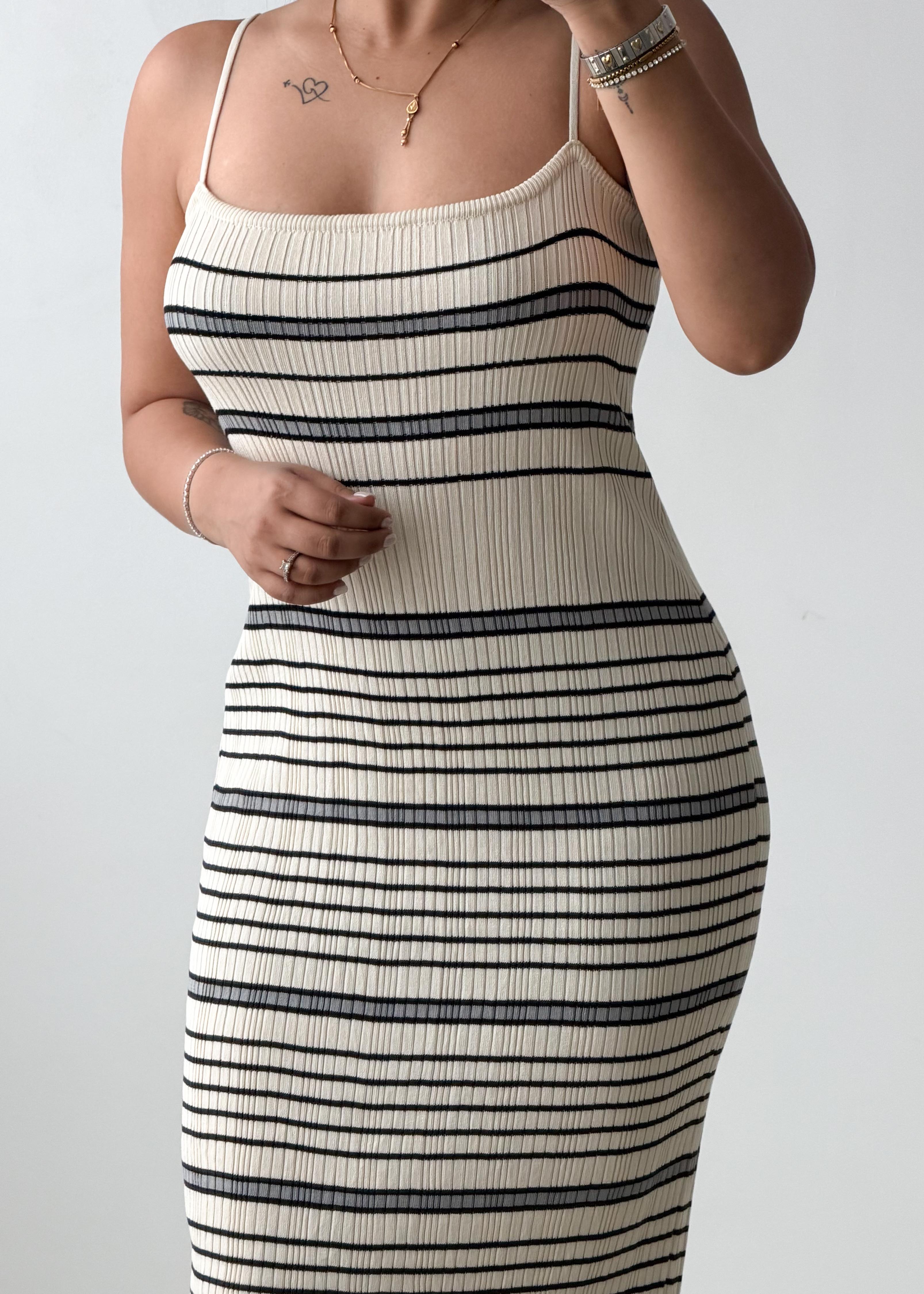 Size M-L Cream & Black Striped Ribbed Knit Midi Dress