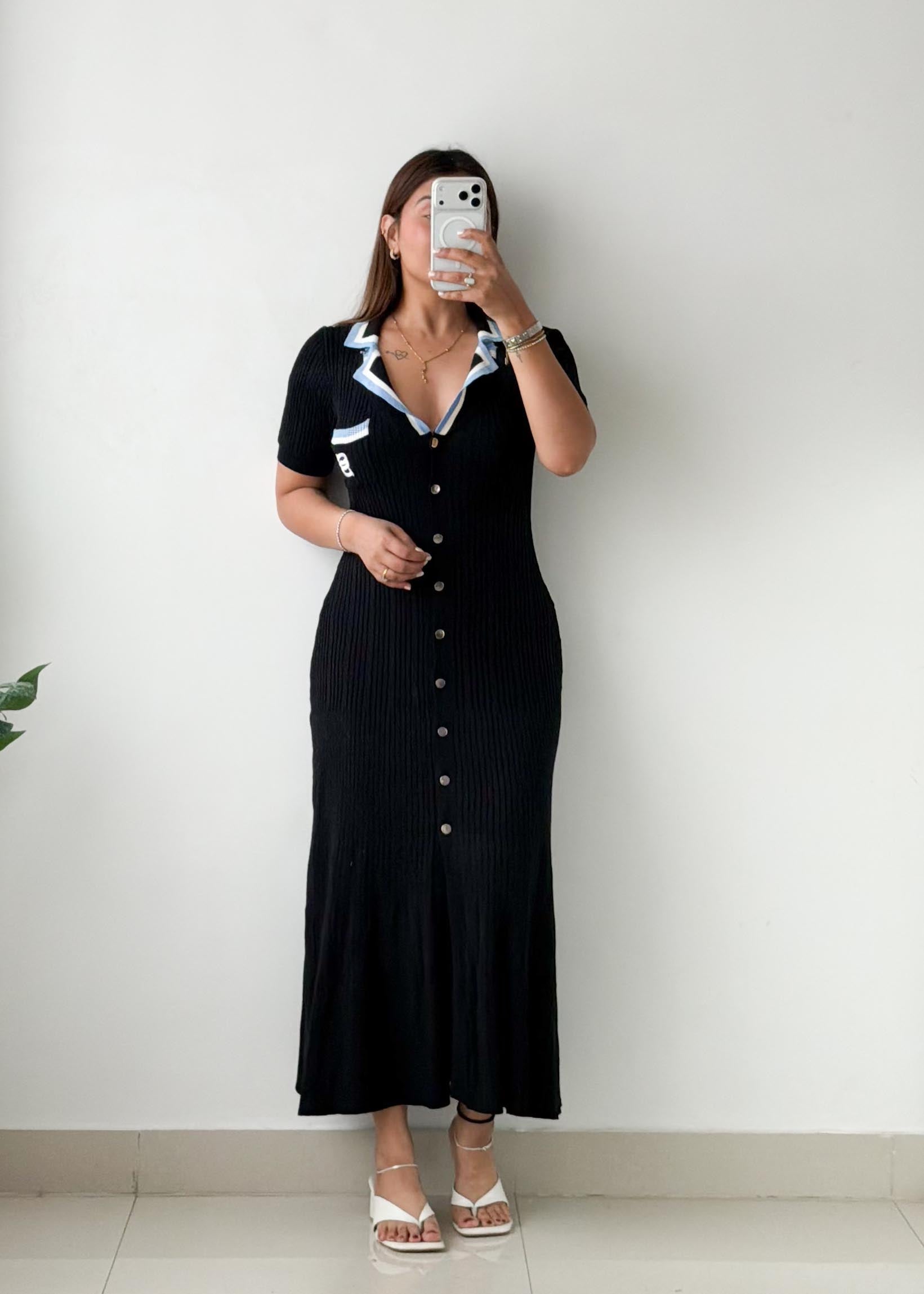 Size S-M Black Contrast Collar Ribbed Knit Maxi Dress