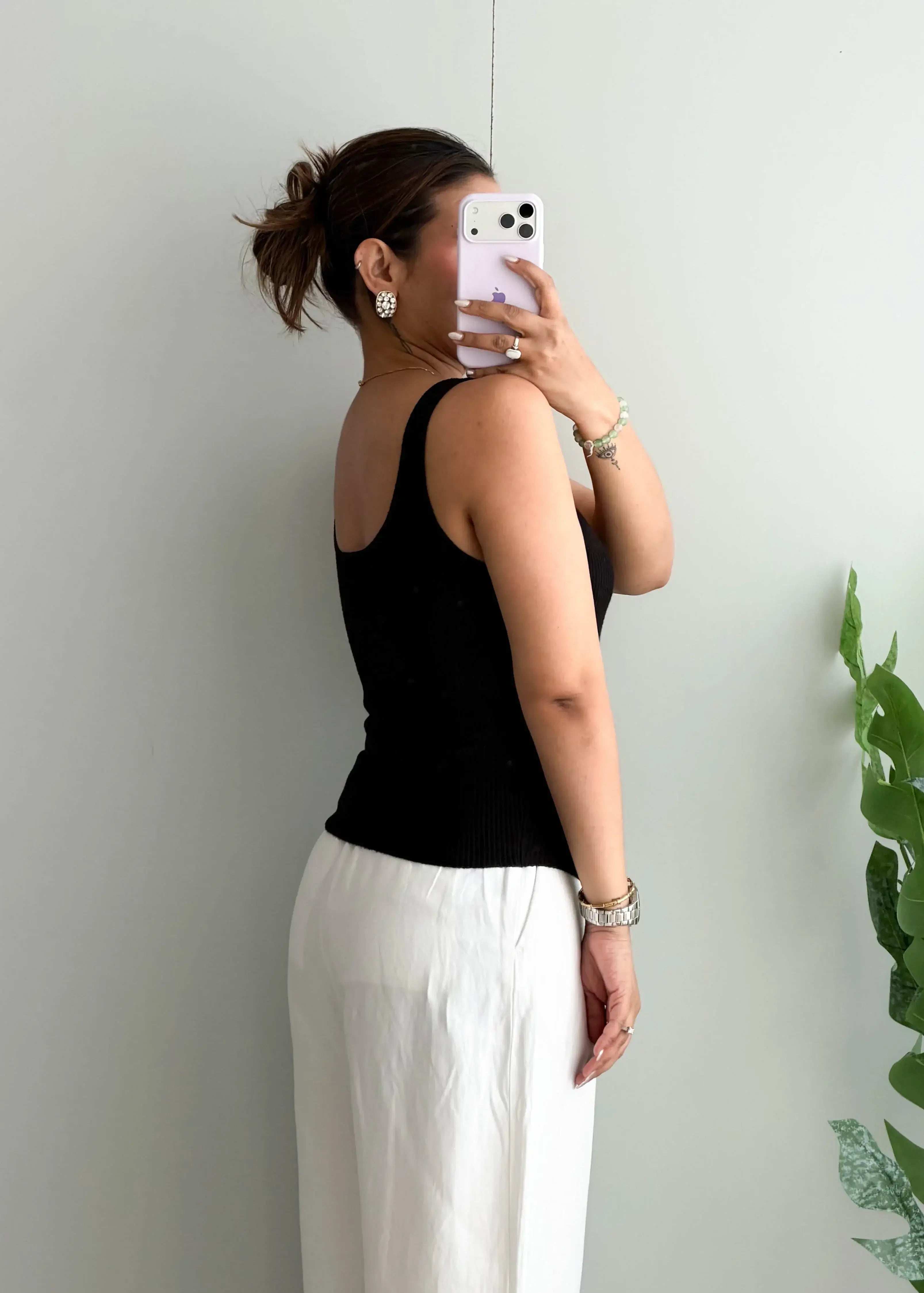 Size S-M, Black Scoop Neck Sleeveless Top - Closet by Payal