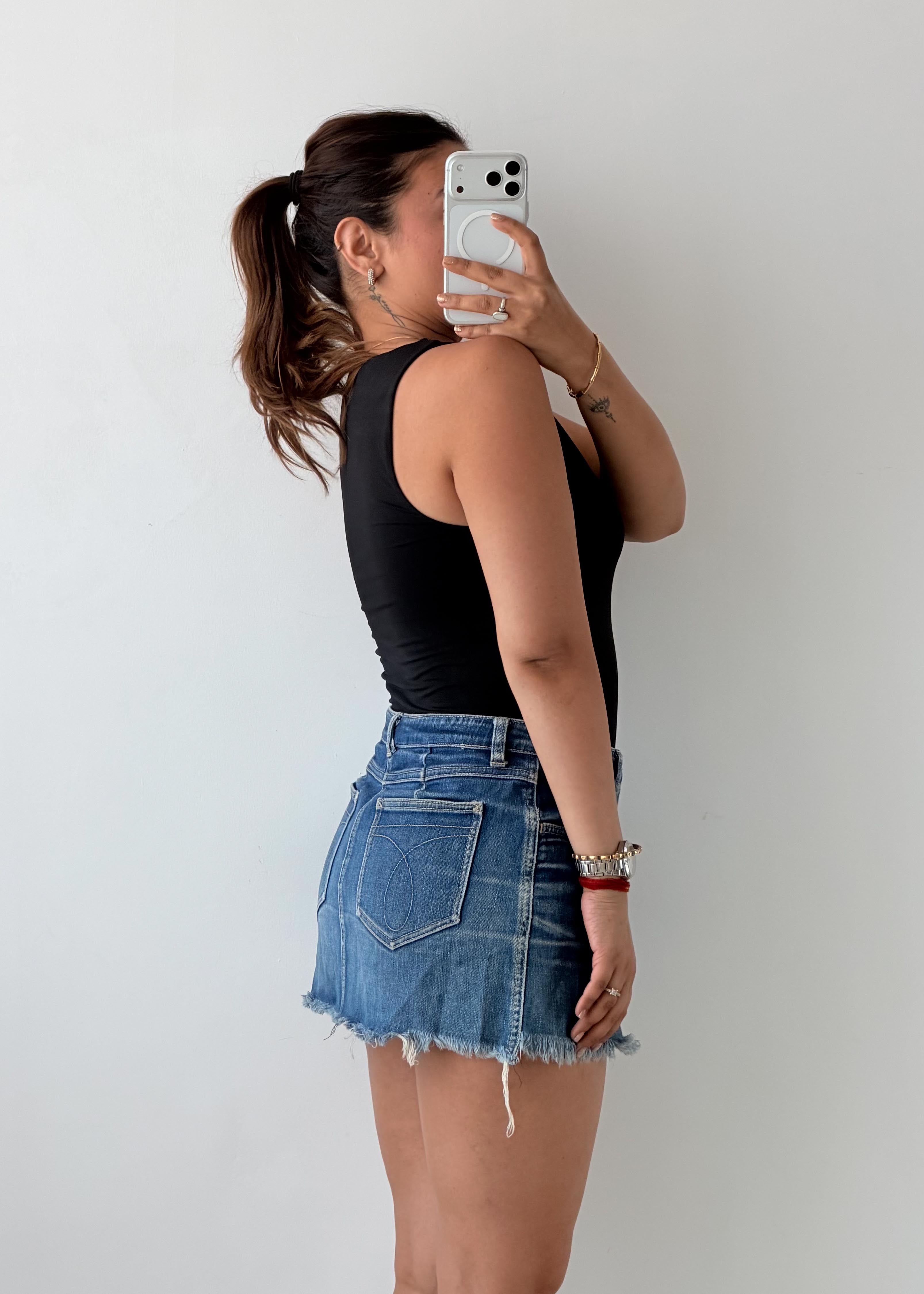 Size M Black High Neck Sleeveless Bodysuit