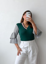Size M-L Green Contrast Sleeve Knit Top