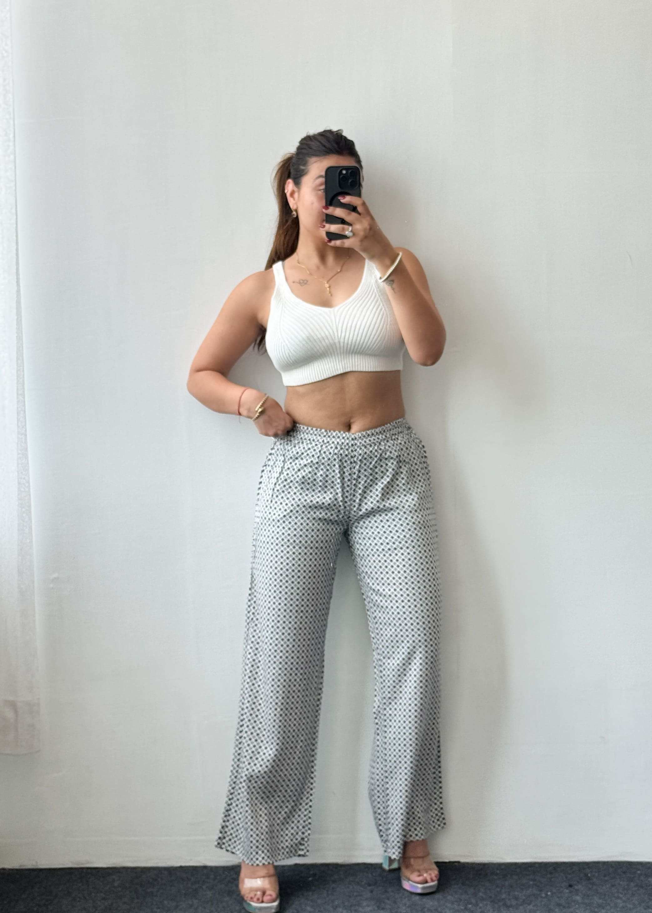 G1406 WAIST 24-26 - Closet by Payal