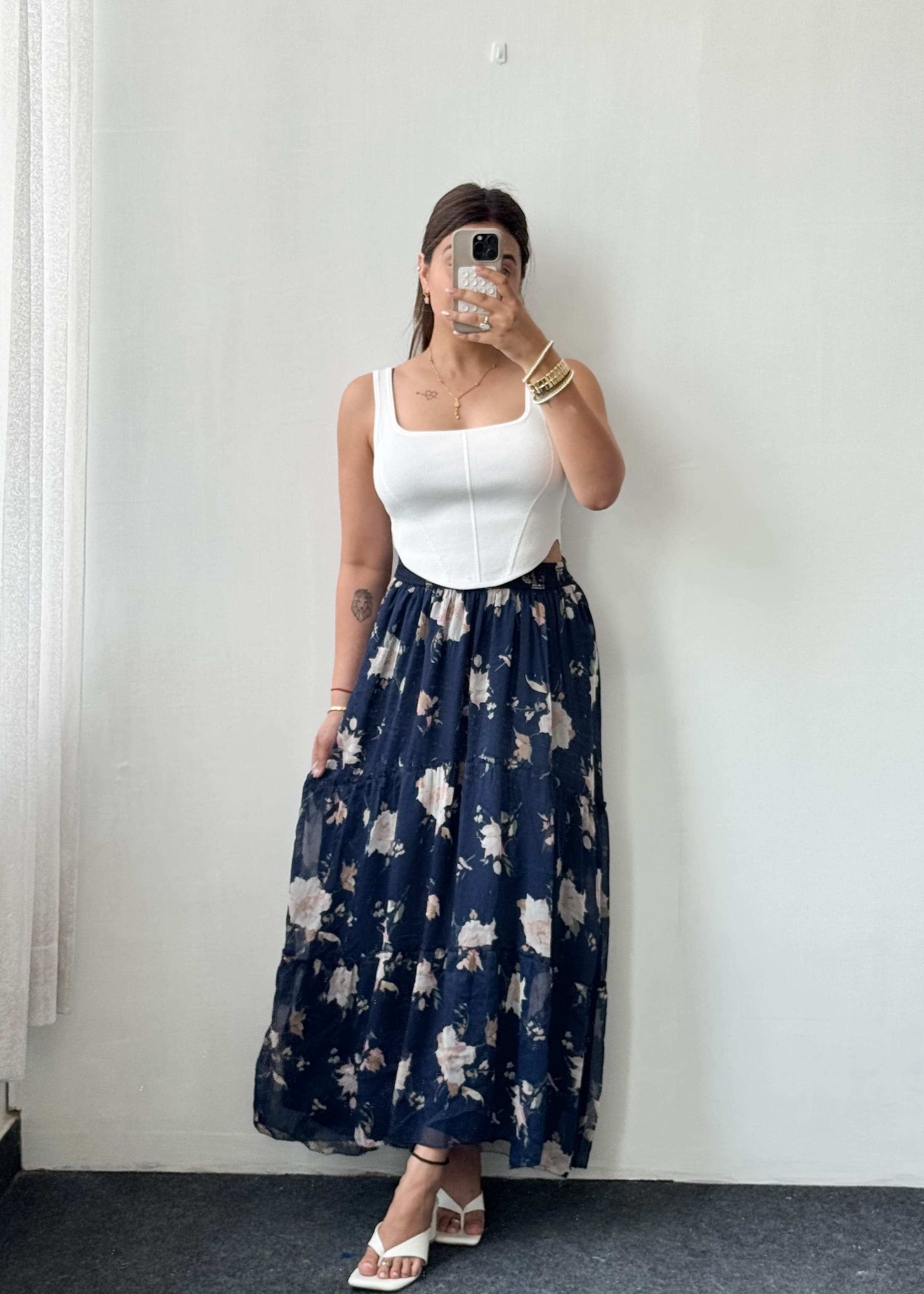 Y2505 WAIST 30-32 - Closet by Payal